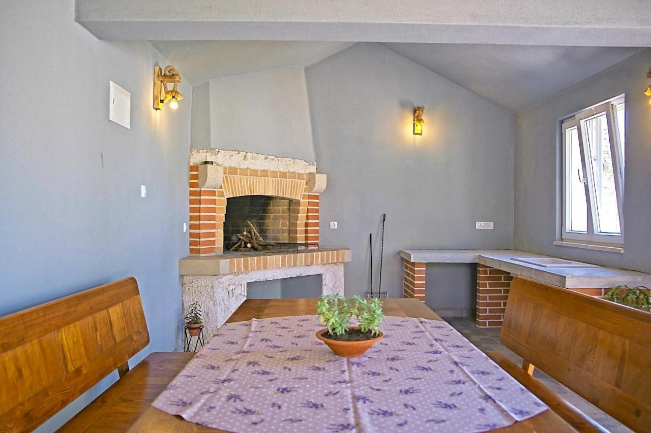 Apartman Nikica Postira Εξωτερικό φωτογραφία