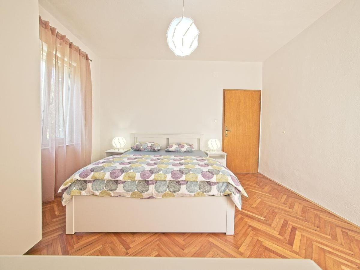 Apartman Nikica Postira Εξωτερικό φωτογραφία