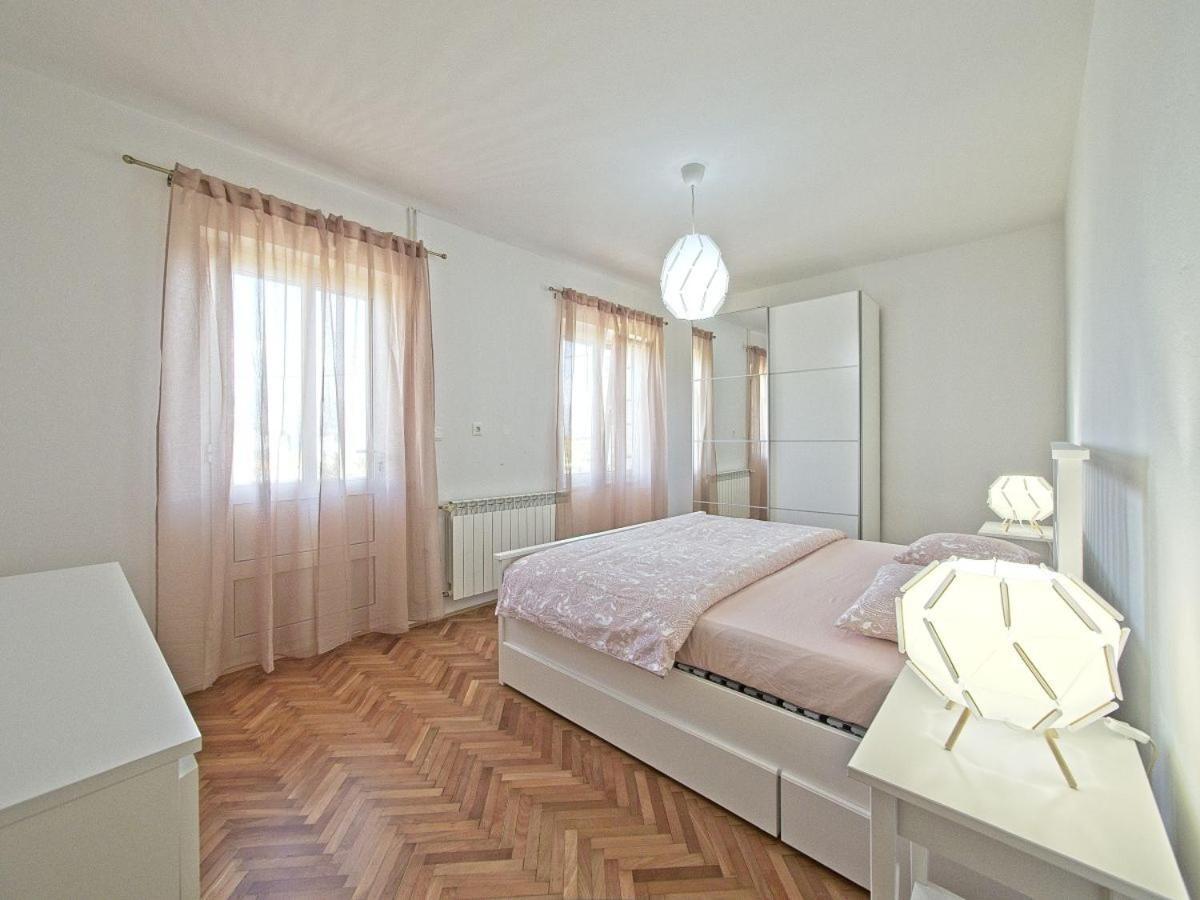 Apartman Nikica Postira Εξωτερικό φωτογραφία