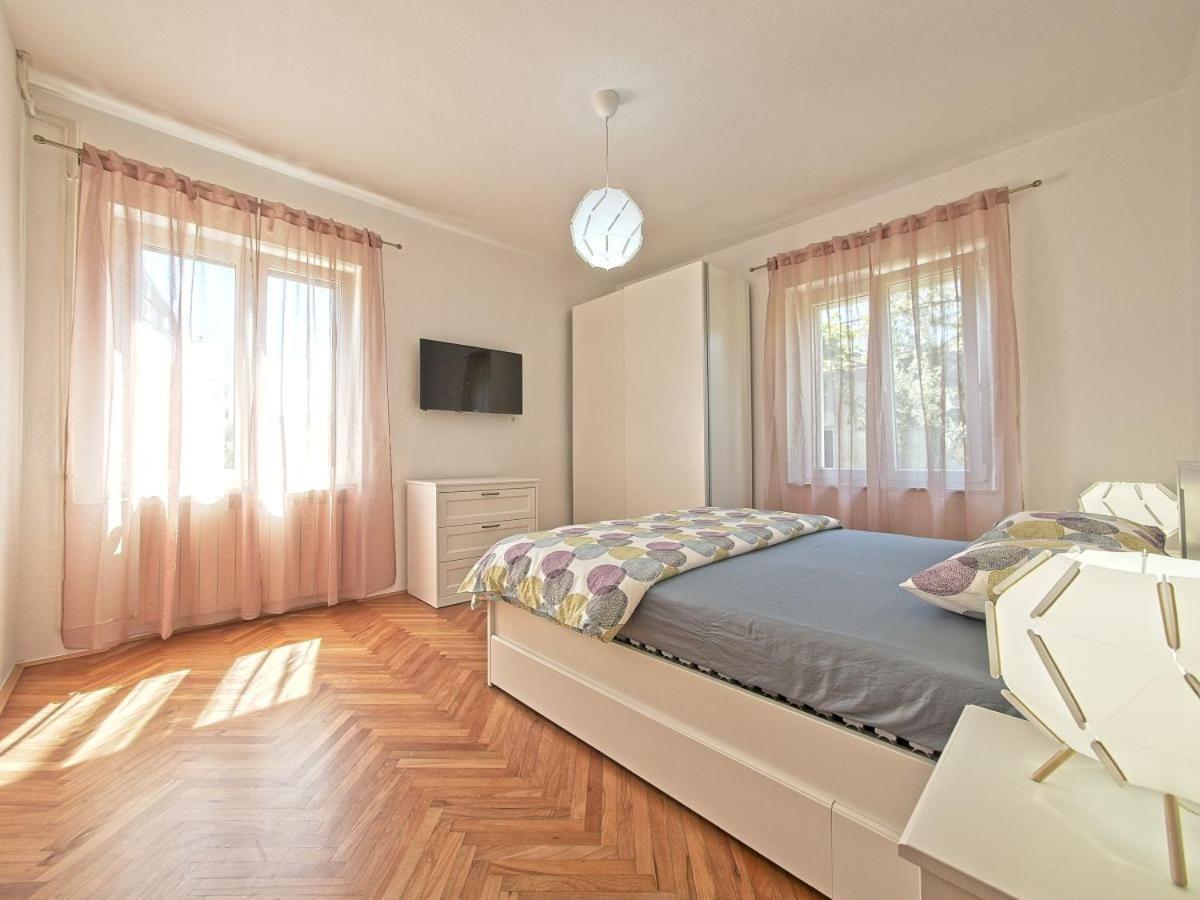 Apartman Nikica Postira Εξωτερικό φωτογραφία