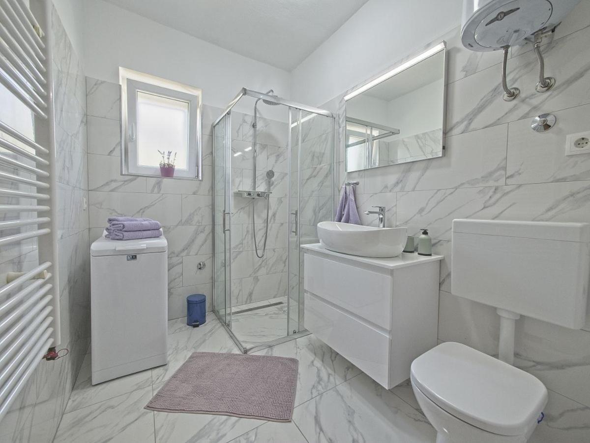 Apartman Nikica Postira Εξωτερικό φωτογραφία